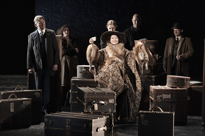 CHEKHOV. THE CHERRY ORCHARD. NO WORDS!